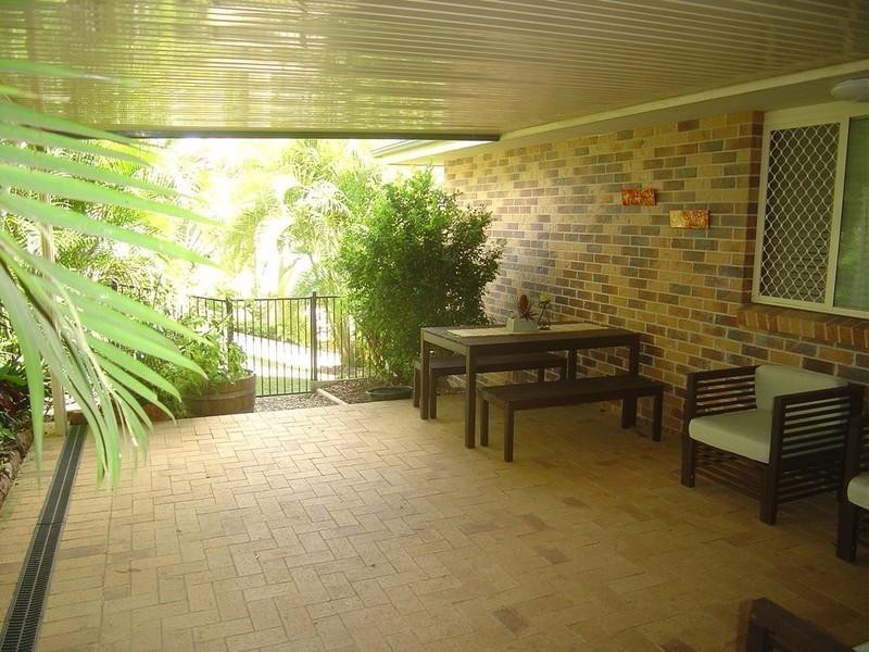 2/1 Kris Court, Bli Bli QLD 4560