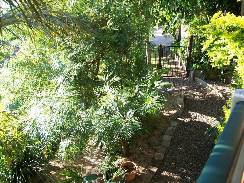 2/1 Kris Court, Bli Bli QLD 4560