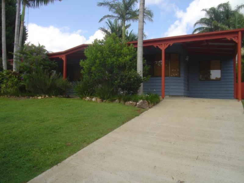 4 Hagen Place, Bli Bli QLD 4560