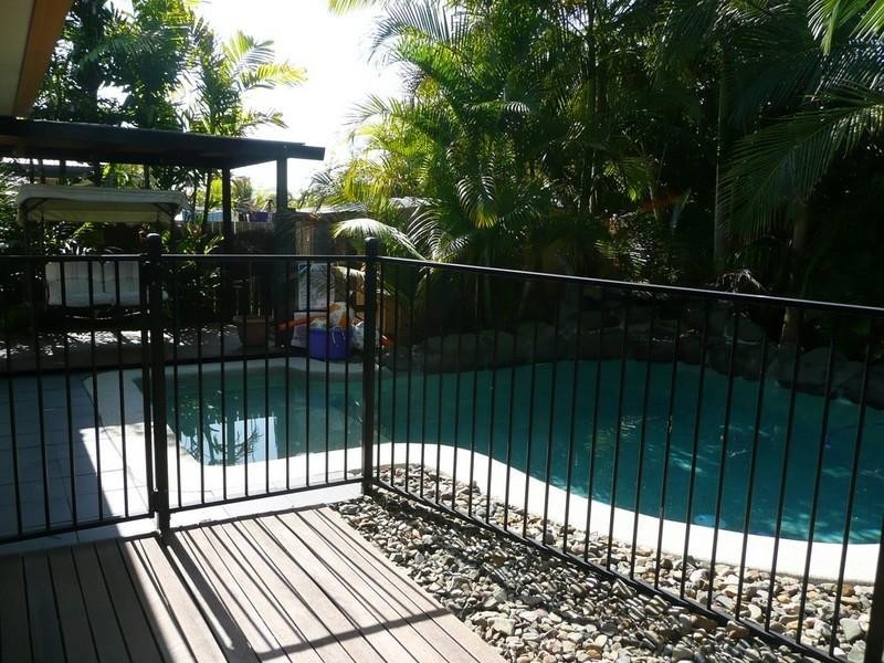 16 Bellevue Street, Bli Bli QLD 4560
