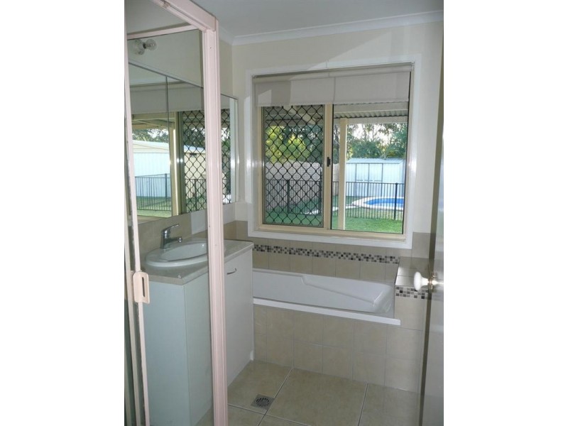 10 Kris Court, Bli Bli QLD 4560