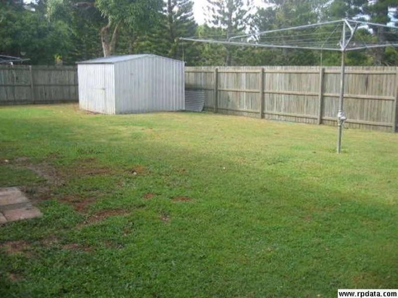 8 Avocado Crescent, Bli Bli QLD 4560