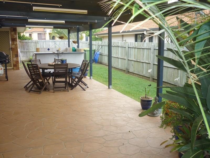 18 Bellevue Street, Bli Bli QLD 4560