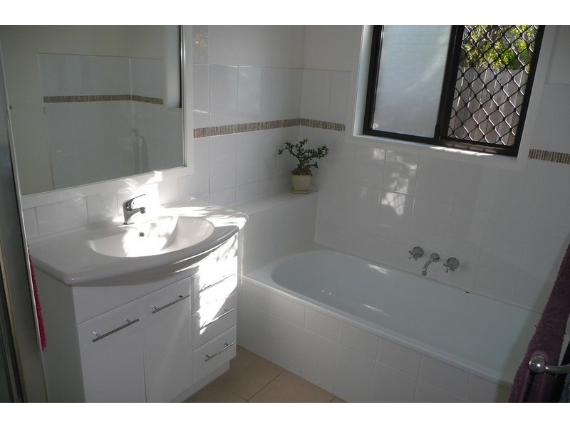 48 School Road, Bli Bli QLD 4560