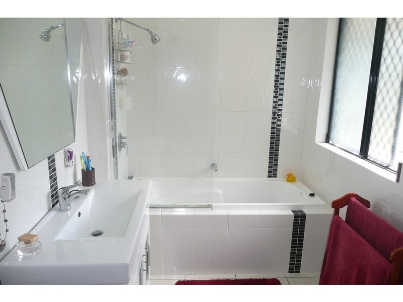 636 David Low Way, Pacific Paradise QLD 4564