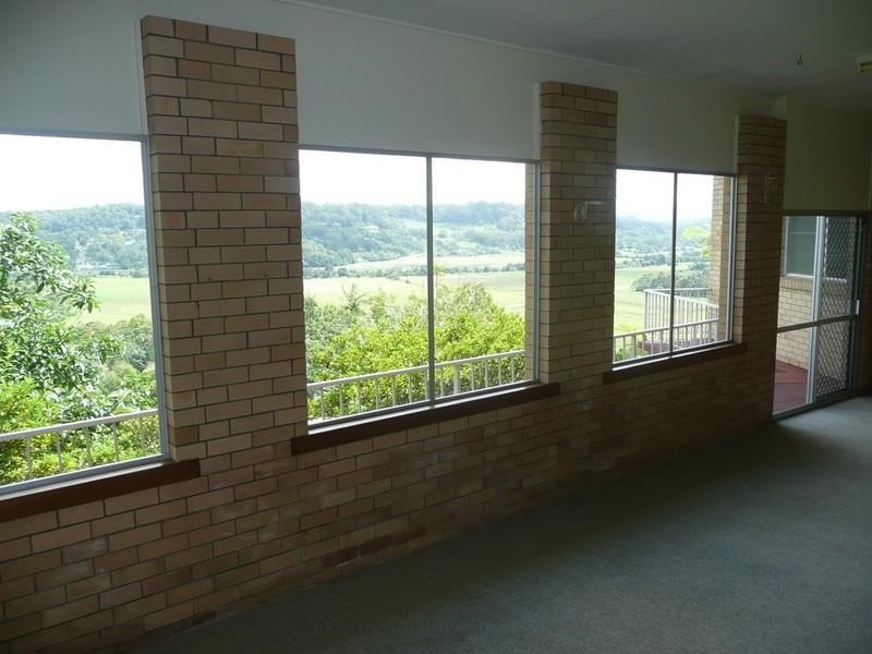90 Francis Road, Bli Bli QLD 4560
