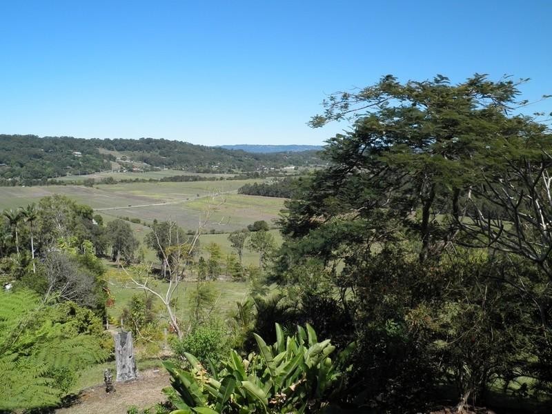 90 Francis Road, Bli Bli QLD 4560