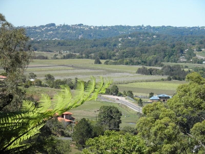 90 Francis Road, Bli Bli QLD 4560