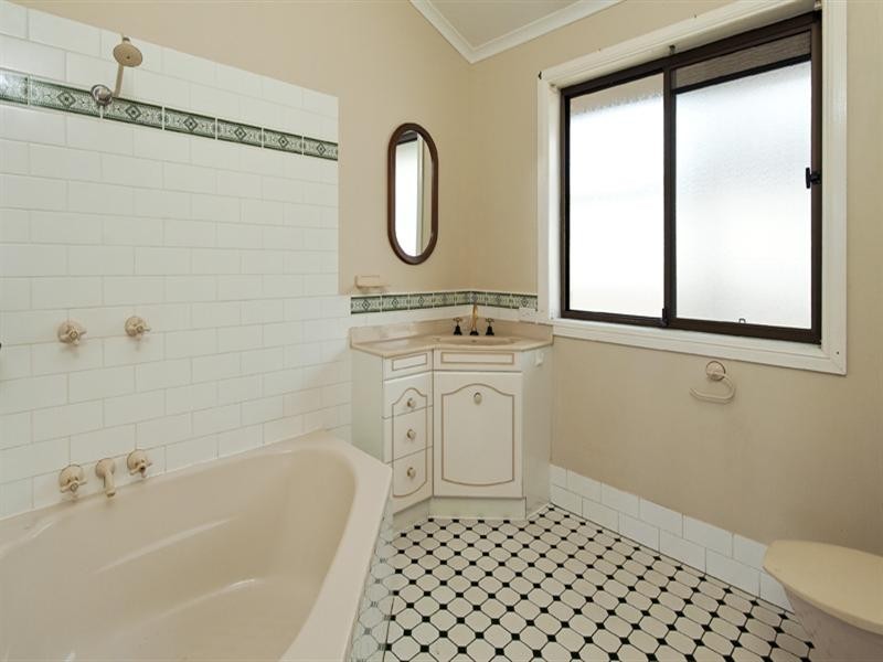 96 Atkinson Road, Bli Bli QLD 4560