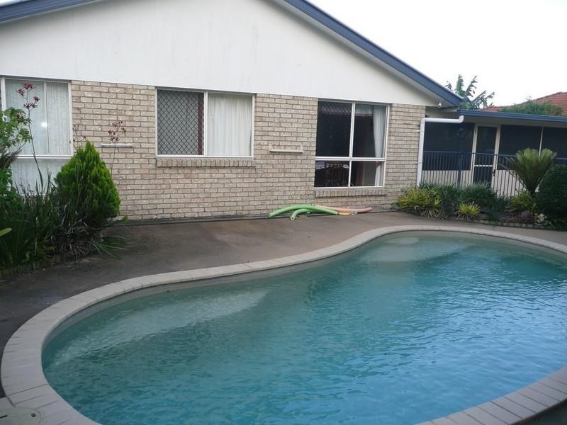 17 Bellevue Street, Bli Bli QLD 4560