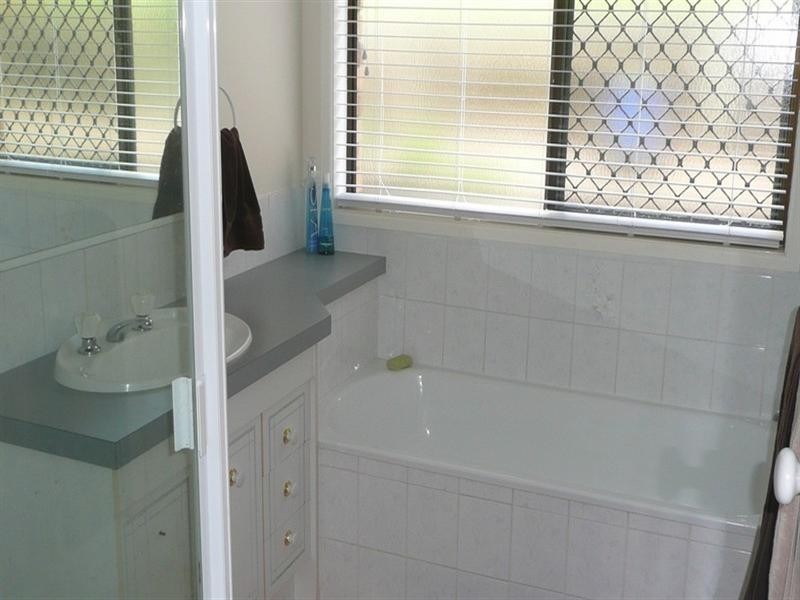 17 Ingle Court, Bli Bli QLD 4560