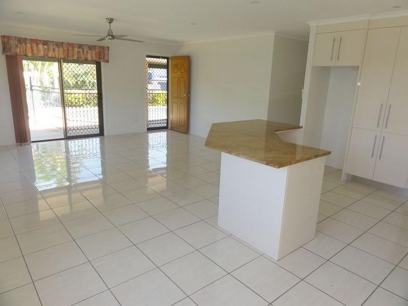 6 Boroko Place, Bli Bli QLD 4560