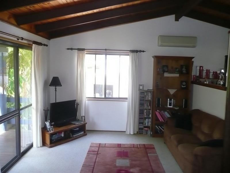 25 Avocado Crescent, Bli Bli QLD 4560