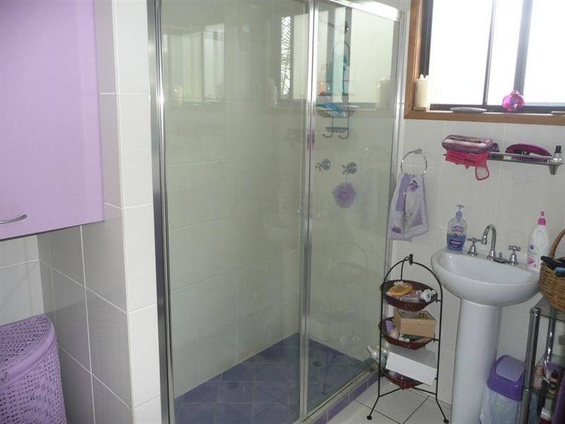 25 Avocado Crescent, Bli Bli QLD 4560