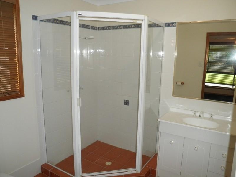 4 Avon Close, Bli Bli QLD 4560