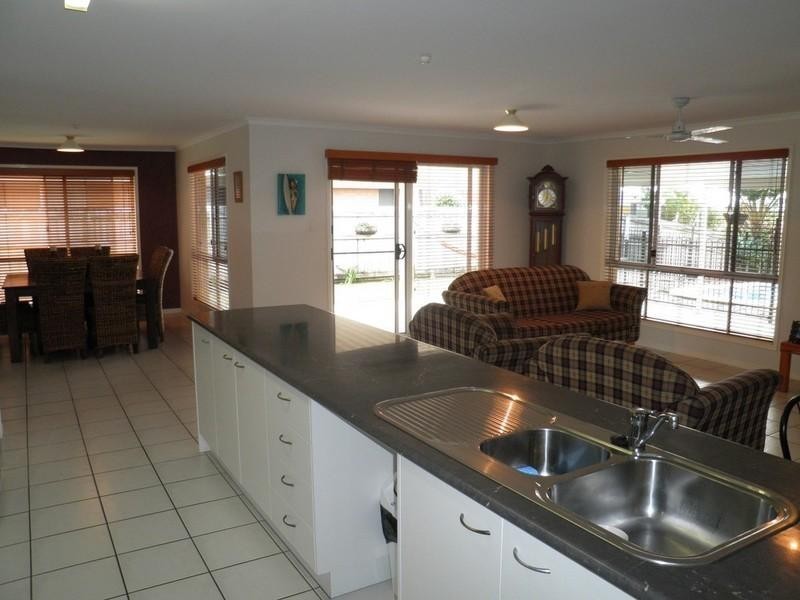 15 Hudson Place, Bli Bli QLD 4560