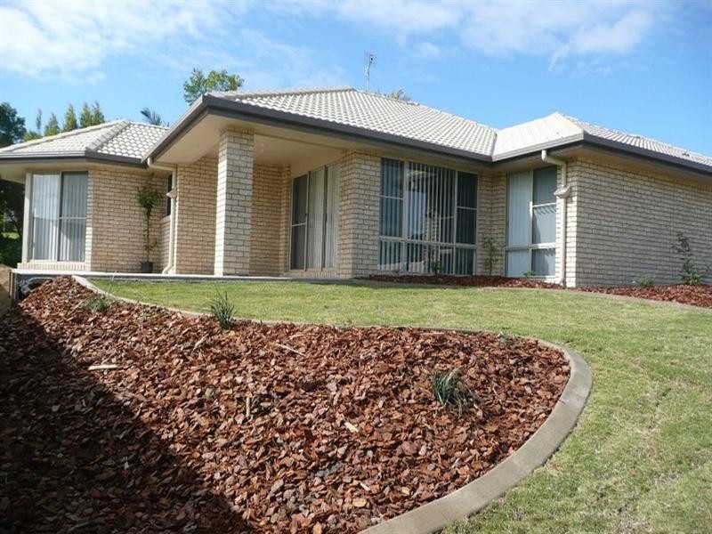 8 Birdwing Avenue, Bli Bli QLD 4560