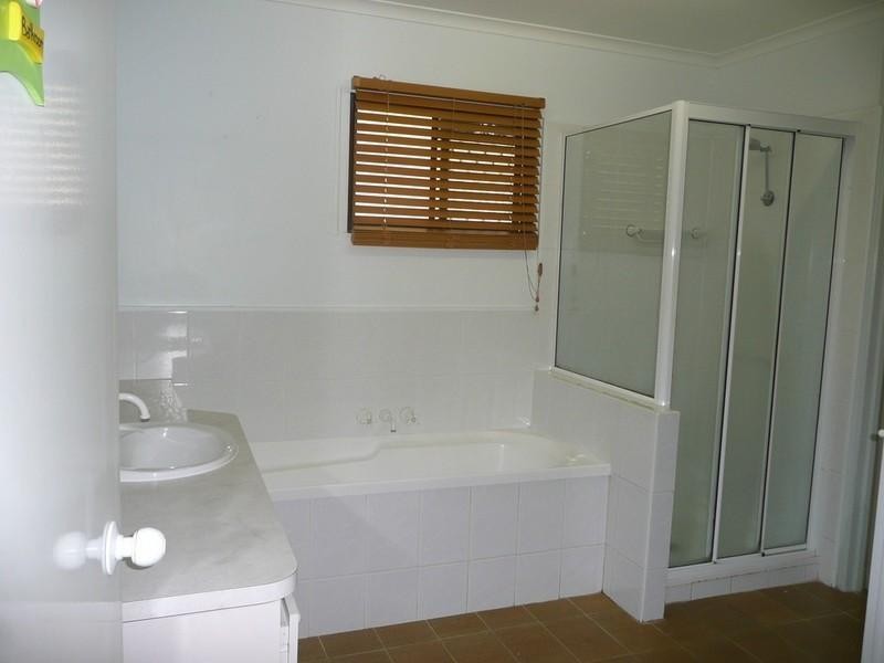 10 Hamia Court, Bli Bli QLD 4560
