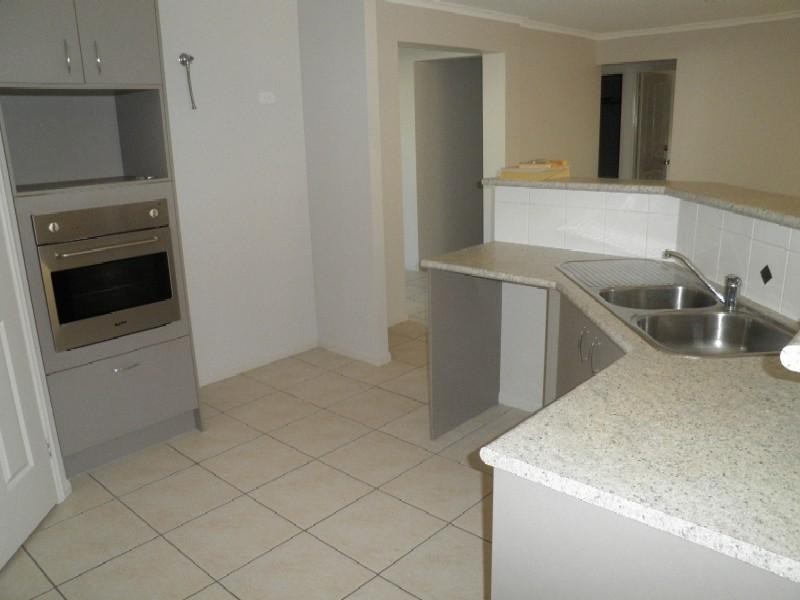 34 Parklakes Drive, Bli Bli QLD 4560