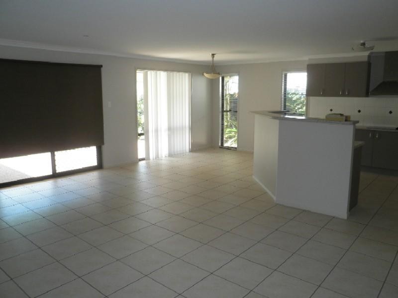 34 Parklakes Drive, Bli Bli QLD 4560