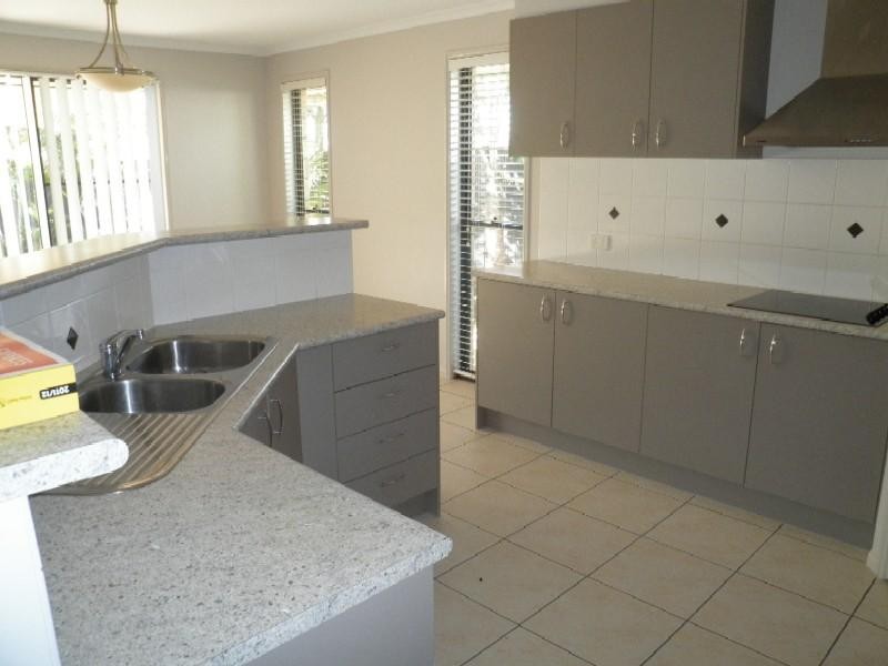 34 Parklakes Drive, Bli Bli QLD 4560