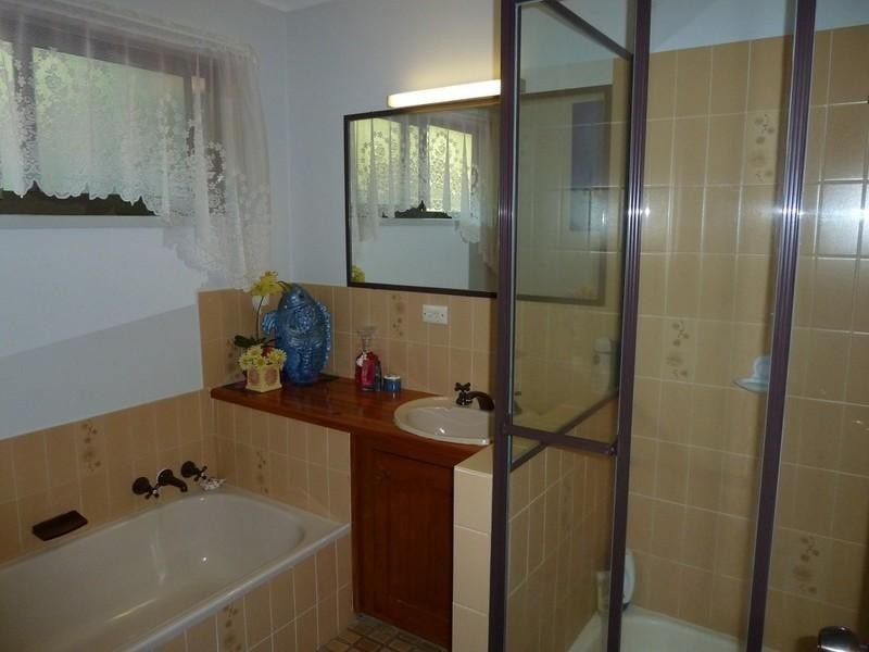 5 Ellesmere Avenue, Bli Bli QLD 4560