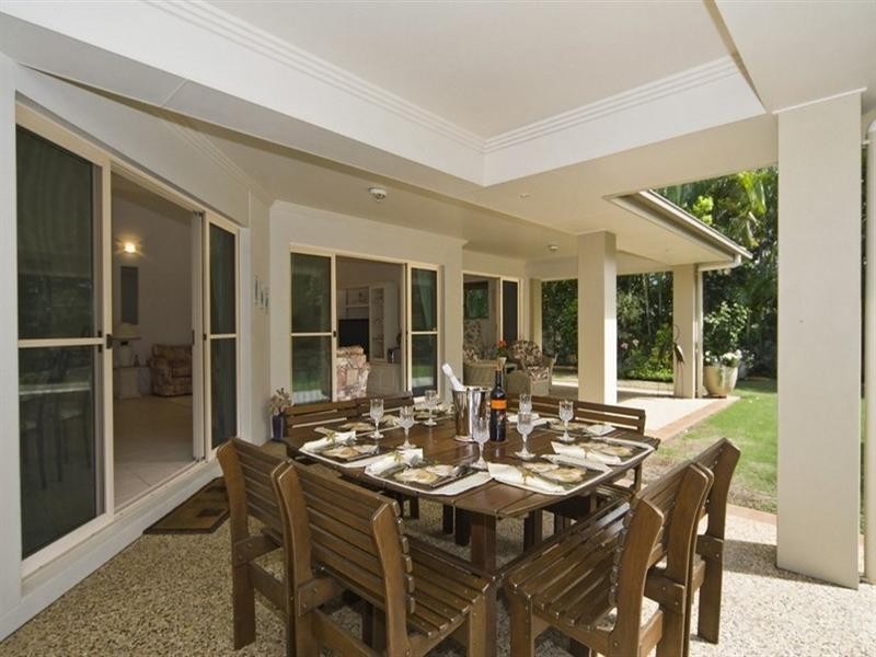 18 Wattlebird Drive, Twin Waters QLD 4564