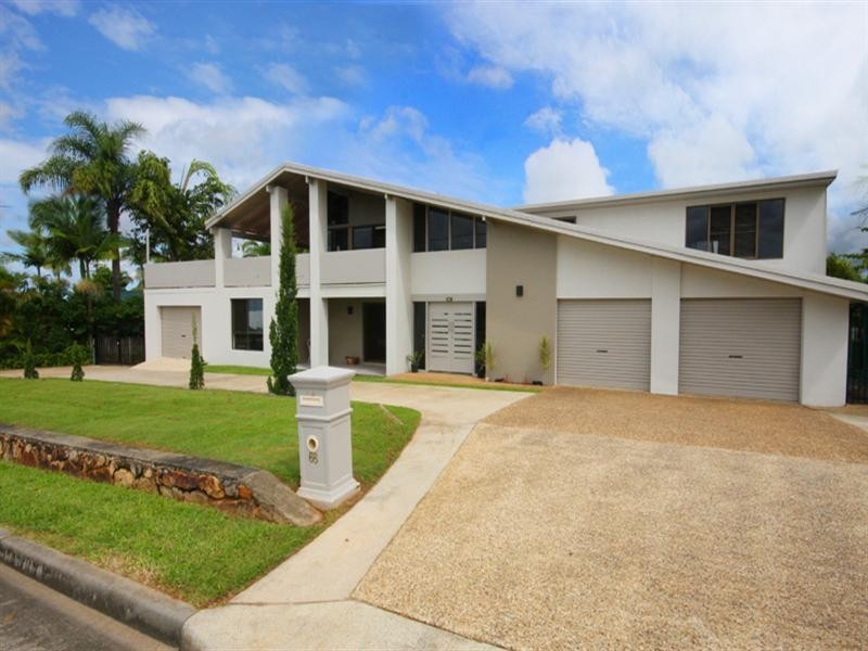 66 Willis Road, Bli Bli QLD 4560
