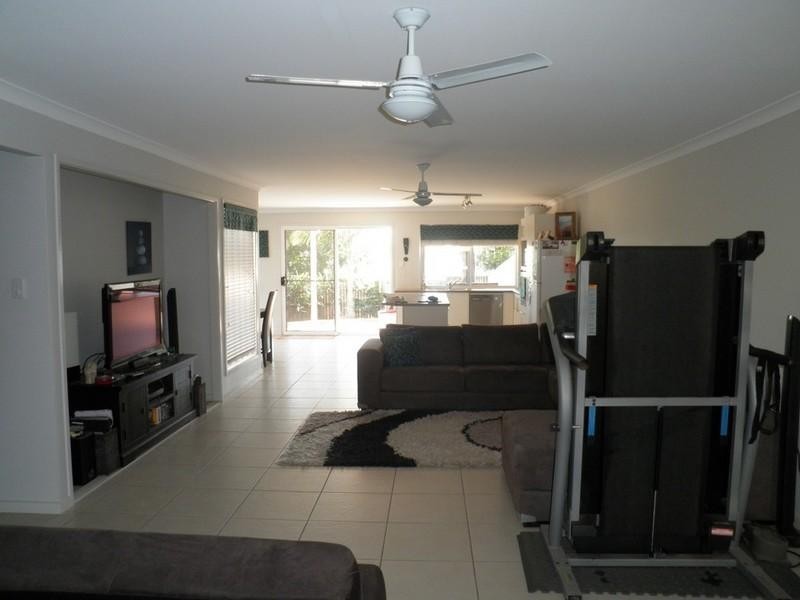 1/8 Flooded Gum Court, Bli Bli QLD 4560