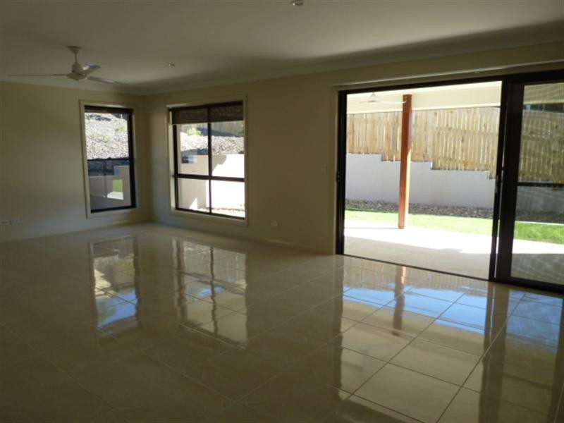 2/12 Ginger Bell Avenue, Bli Bli QLD 4560