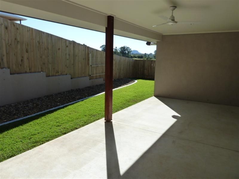 2/12 Ginger Bell Avenue, Bli Bli QLD 4560