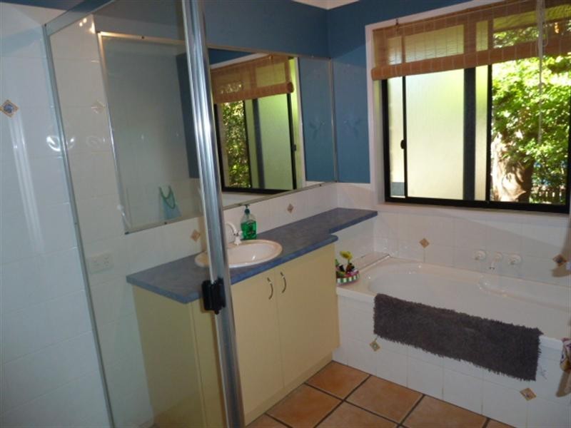 15 McCall Place, Bli Bli QLD 4560