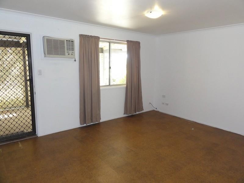 11 Finland Road, Pacific Paradise QLD 4564