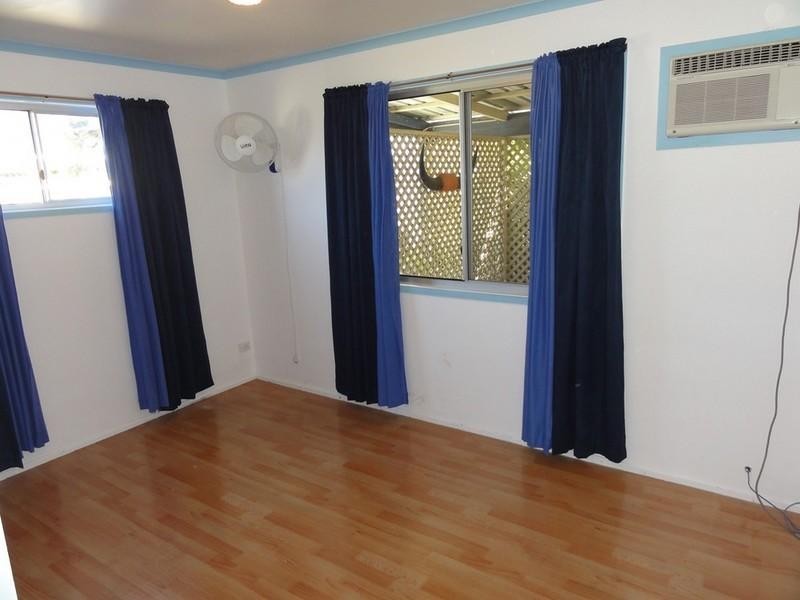 11 Finland Road, Pacific Paradise QLD 4564