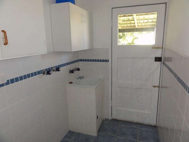 11 Finland Road, Pacific Paradise QLD 4564