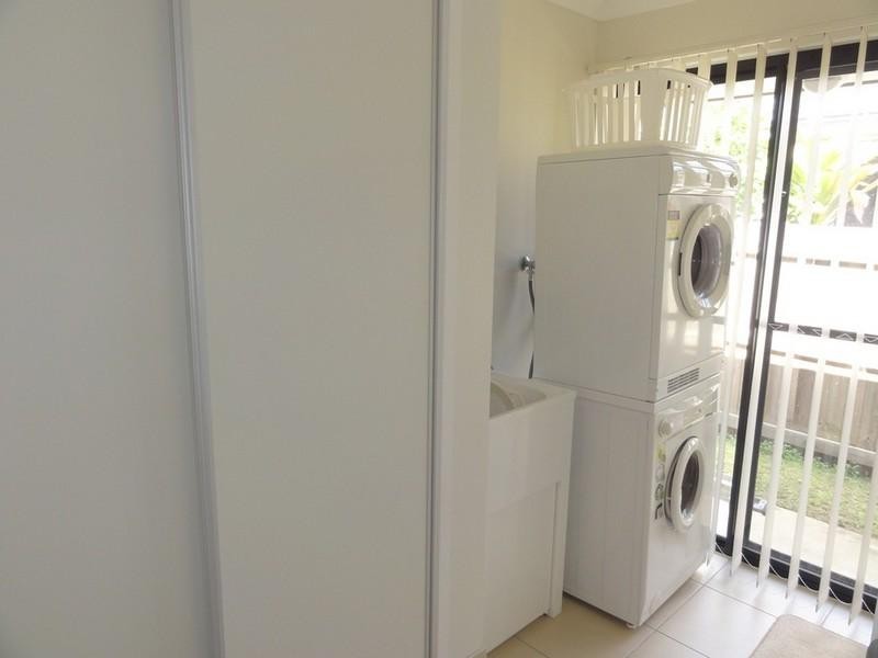 7 Prospect Place, Cooroy QLD 4563