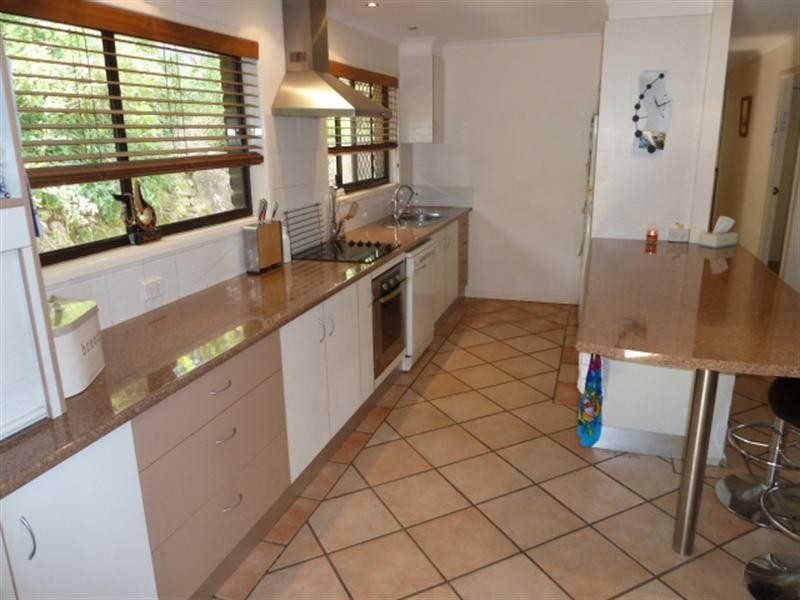 24 Avocado Crescent, Bli Bli QLD 4560