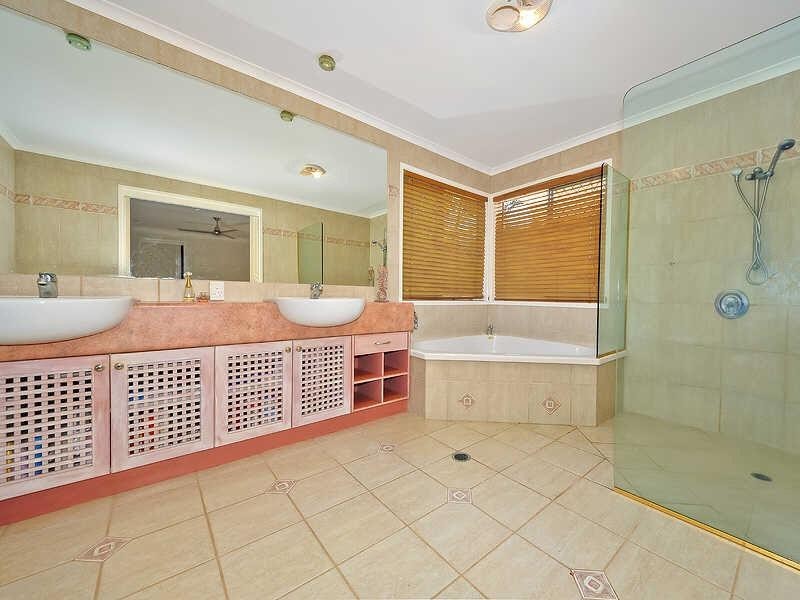 12 Philbrook Street, Bli Bli QLD 4560