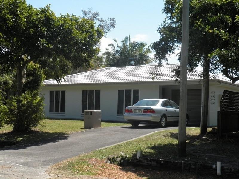 22 Sycamore Street, Mudjimba QLD 4564