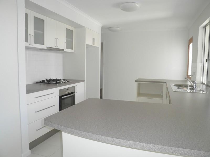 22 Sycamore Street, Mudjimba QLD 4564