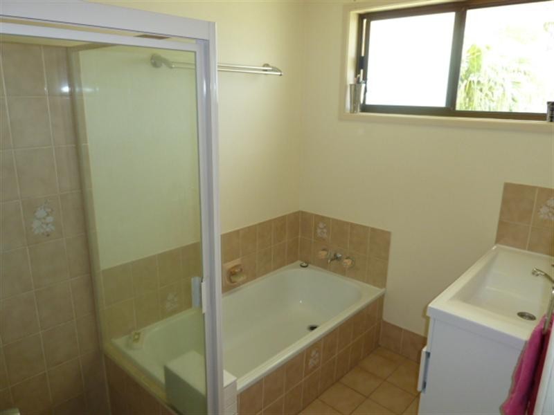 9 Girua Street, Bli Bli QLD 4560