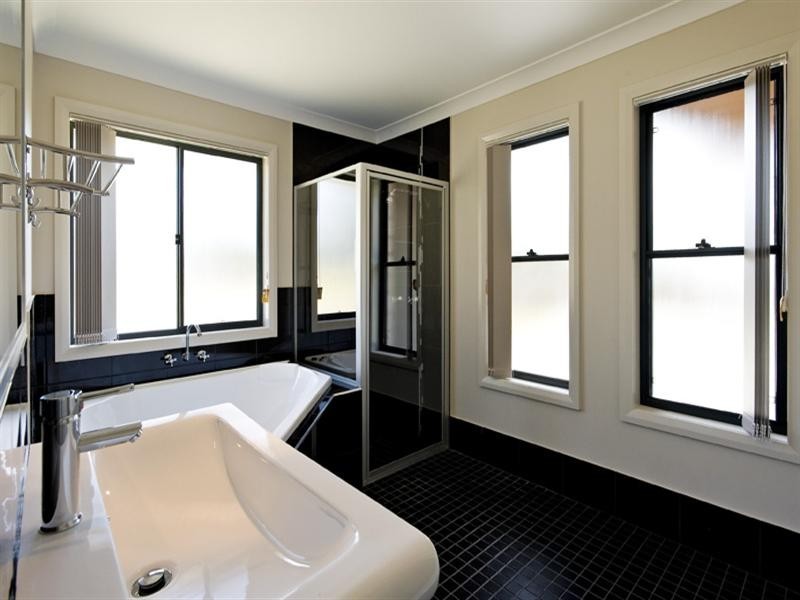 9 Parklakes Drive, Bli Bli QLD 4560