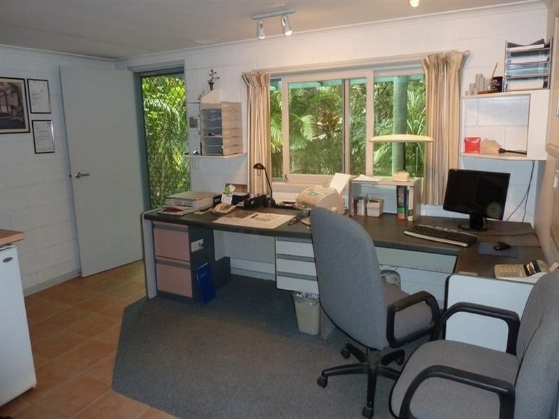 13-15 Seymour Close, Rosemount QLD 4560