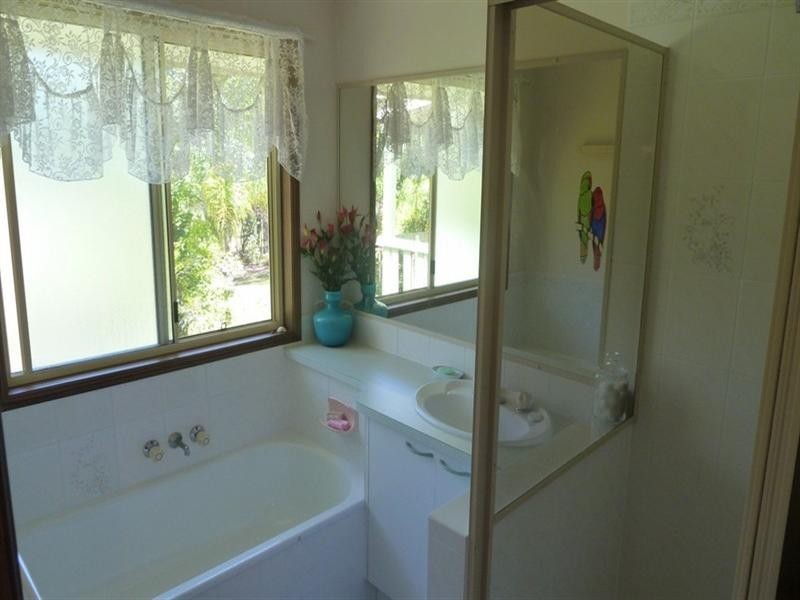4 Inspiration Court, Bli Bli QLD 4560