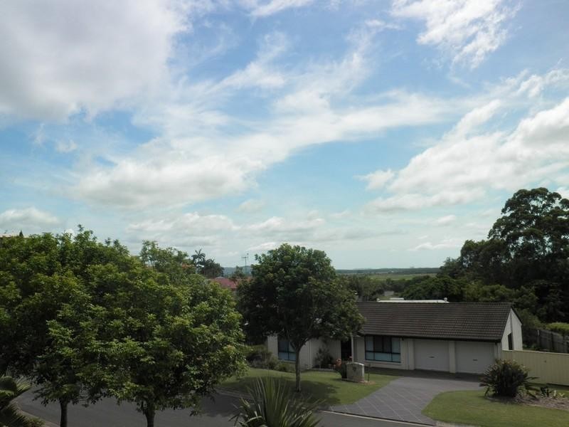 30 Samantha Drive, Bli Bli QLD 4560