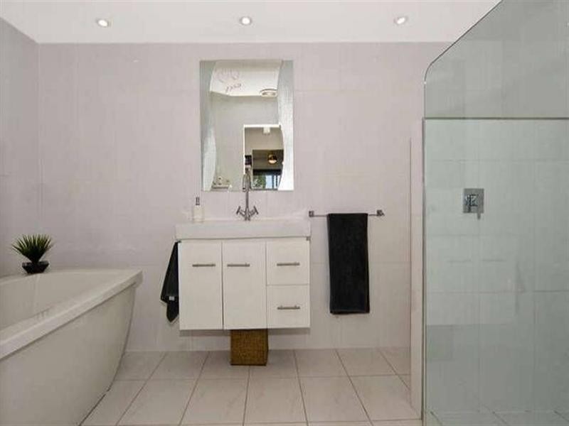 24 Fairview Close, Bli Bli QLD 4560