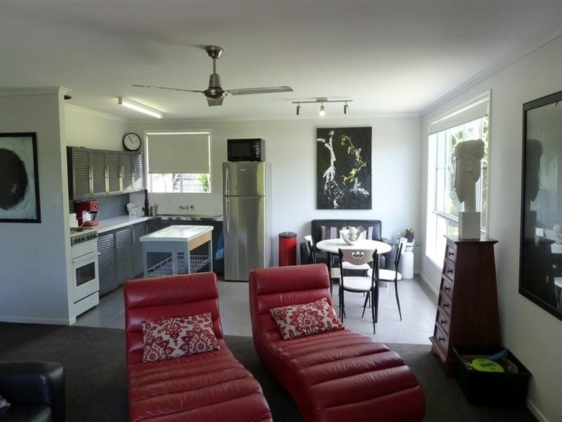 1 Bellevue Street, Bli Bli QLD 4560