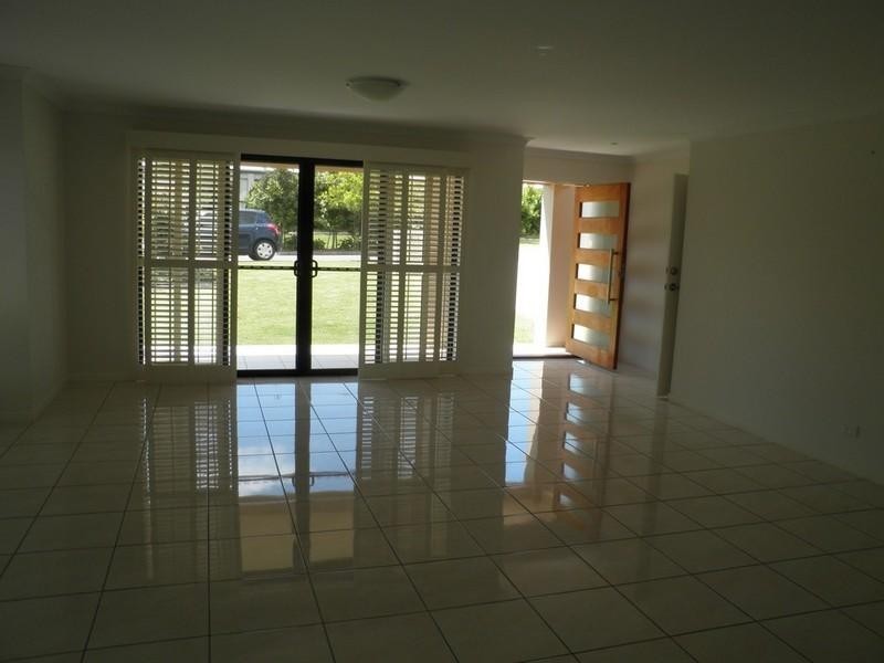 1/1 Feathertail Street, Bli Bli QLD 4560