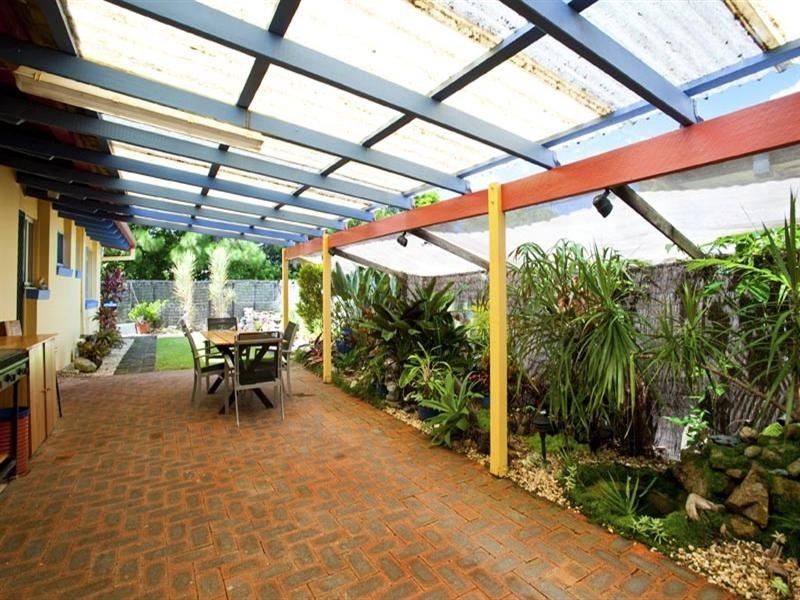 24 Godfreys Avenue, Bli Bli QLD 4560