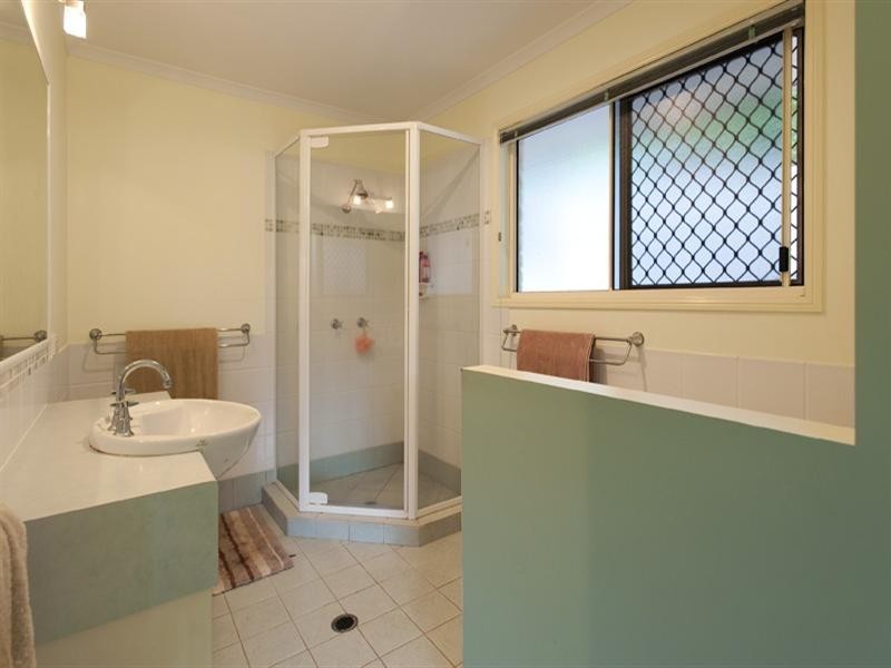 2 Hudson Place, Bli Bli QLD 4560